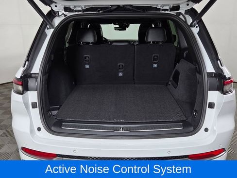 Used 2023 Jeep Grand Cherokee Summit w/ Adv Protech Group IV AWD/4WD image 11