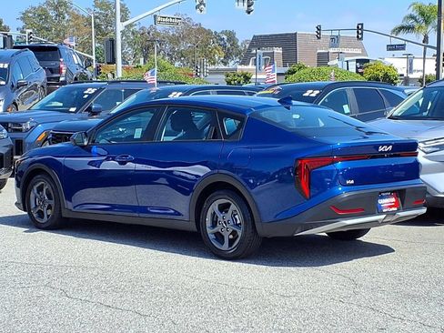Certified 2025 Kia K4 FWD image 3