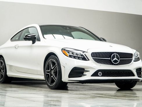 Used 2023 Mercedes-Benz C 300 4MATIC Coupe image 4