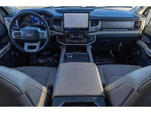 Used 2024 Ford Expedition Max Limited image 12