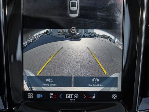 Used 2023 Volvo S60 T8 Plus image 38