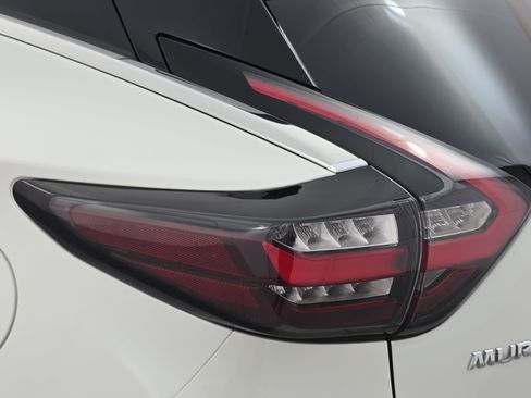 Used 2019 Nissan Murano Platinum image 35