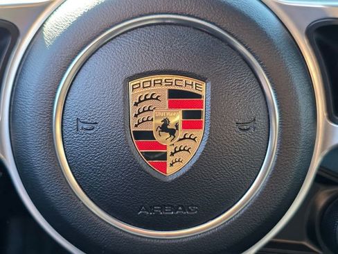 Used 2019 Porsche Panamera 4 image 23