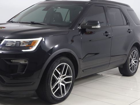 Used 2018 Ford Explorer Sport w/ Equipment Group 401A AWD/4WD image 57