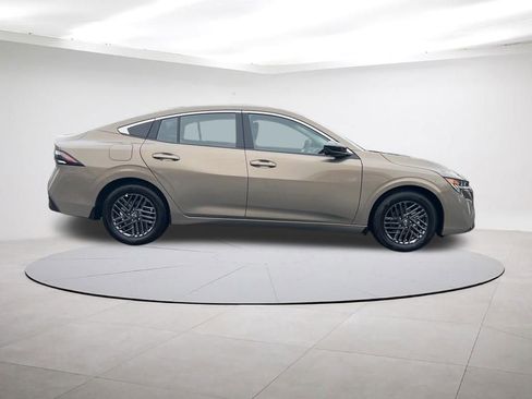 New 2026 Nissan Sentra SV w/ SV Convenience Package FWD image 6