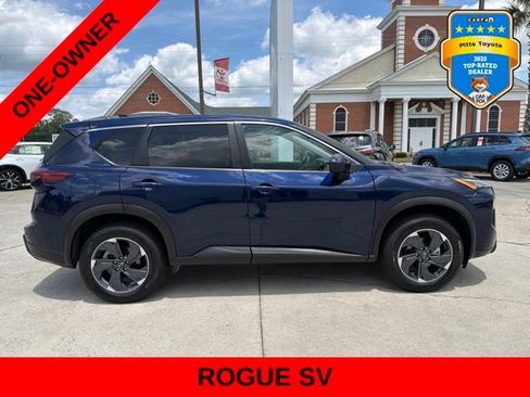Used 2025 Nissan Rogue SV FWD image 4