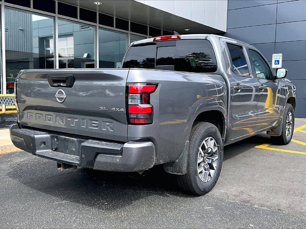 Used 2024 Nissan Frontier SL w/ Technology Package AWD/4WD image 4