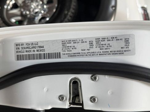 Used 2024 RAM 2500 Tradesman w/ Chrome Appearance Group image 55