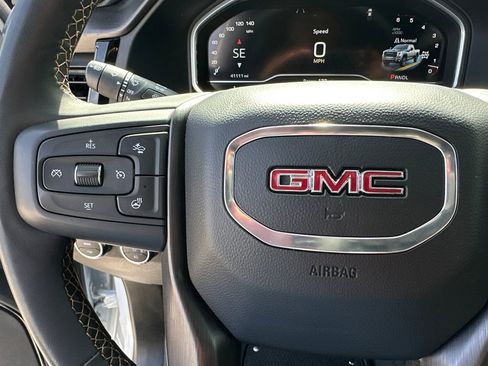 Used 2024 GMC Sierra 2500 AT4 w/ AT4 Premium Plus Package AWD/4WD image 26