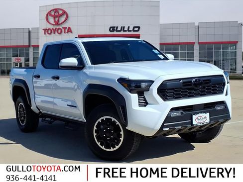Used 2024 Toyota Tacoma TRD Off-Road image 1
