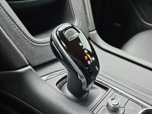 Used 2021 Cadillac XT5 Luxury w/ LPO, Floor Liner Package FWD image 11