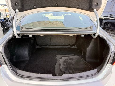 Used 2017 Chevrolet Malibu LT w/ Leather Package image 46