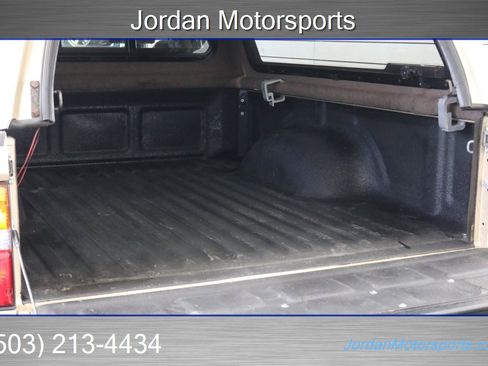 Used 2002 Toyota Tacoma 4x4 Xtracab V6 image 44