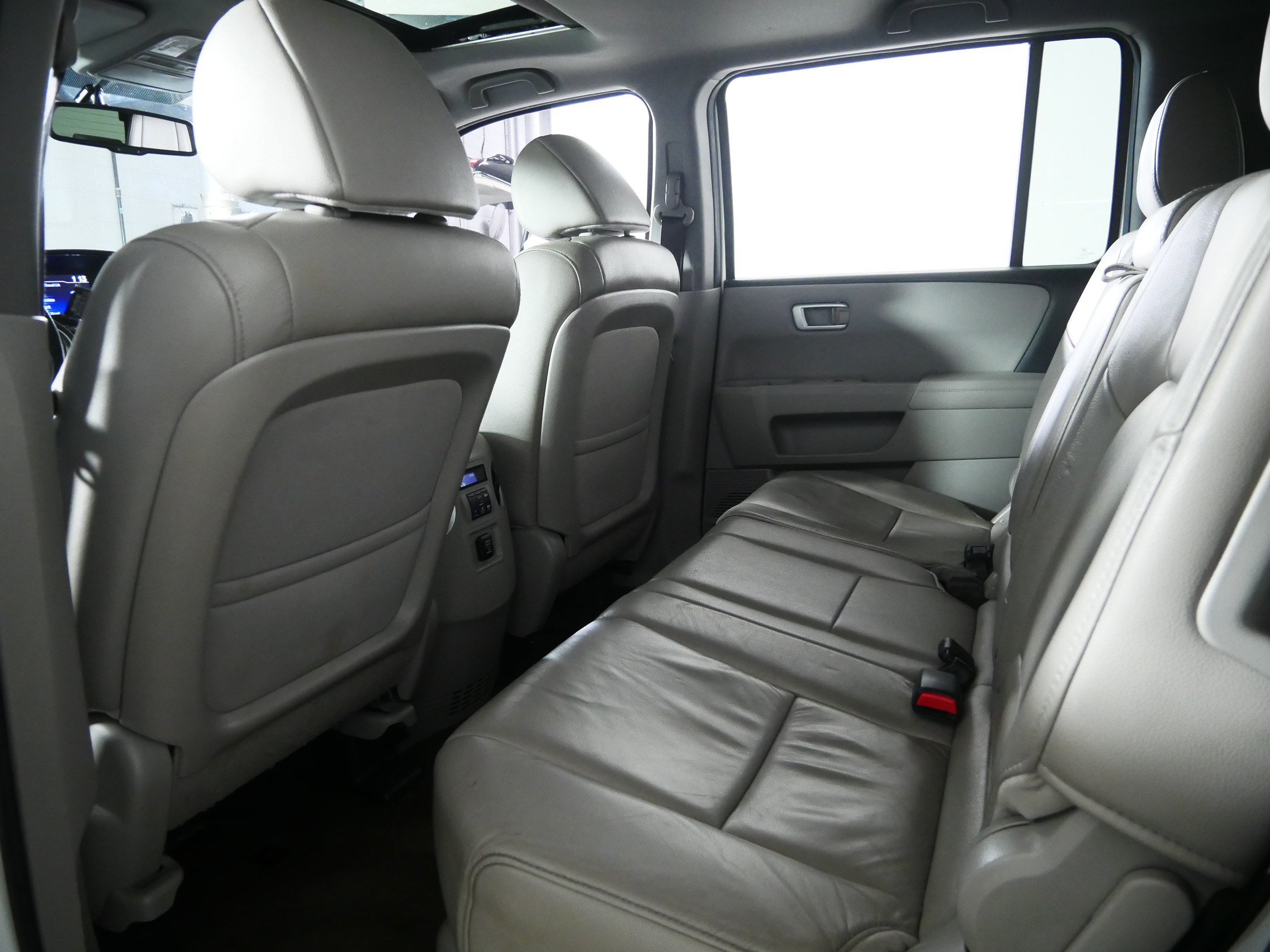 Used 2015 Honda Pilot EX-L image 32