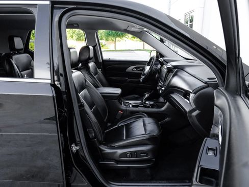 Used 2018 Chevrolet Traverse LT AWD/4WD image 33