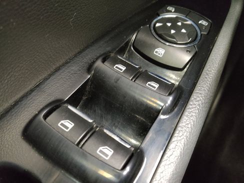 Used 2016 Ford Fusion SE w/ Equipment Group 202A FWD image 27