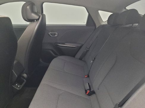 Used 2025 Kia K4 FWD image 18