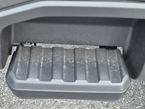 New 2026 Ford F250 Lariat w/ Chrome Package image 28