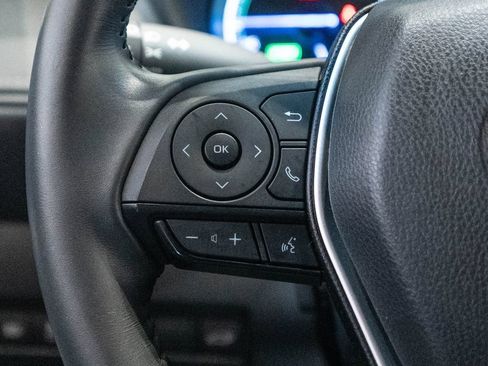Certified 2024 Toyota Venza LE AWD/4WD image 18