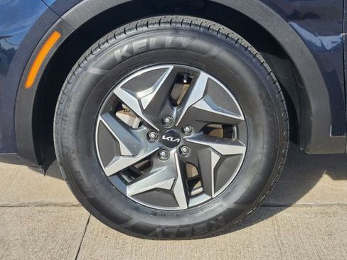 Used 2023 Kia Sorento EX FWD image 10