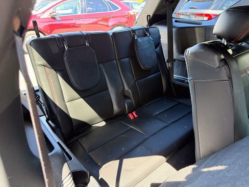 Used 2023 Ford Explorer ST-Line AWD/4WD image 30