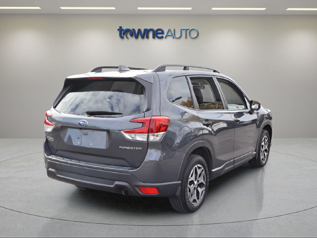 Used 2021 Subaru Forester Premium AWD/4WD image 5