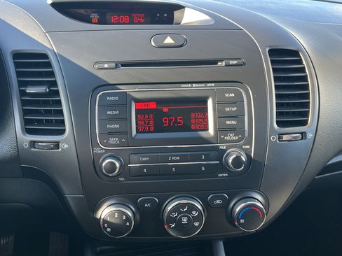 Used 2016 Kia Forte LX image 27