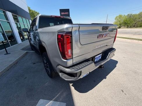 New 2026 GMC Sierra 1500 AT4 image 8