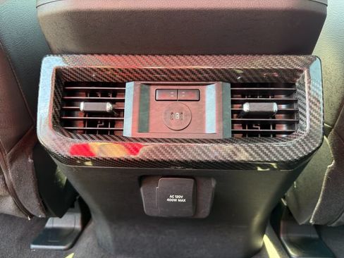 Used 2025 Ford F250 Lariat w/ Lariat Ultimate Package AWD/4WD image 25
