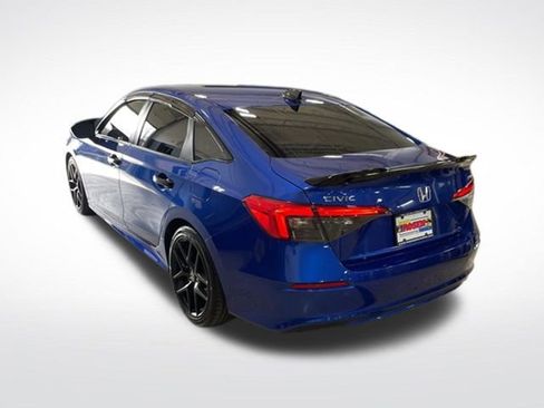 Used 2024 Honda Civic Sport image 3