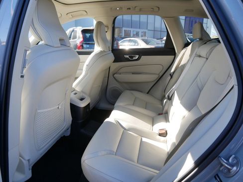 New 2026 Volvo XC60 T8 Ultra w/ Protection Package Premier AWD/4WD image 6