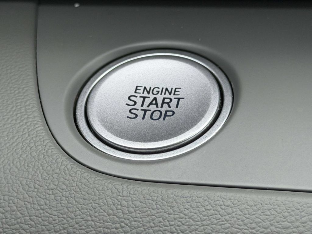 Certified 2023 Hyundai Elantra SEL w/ Convenience Package FWD image 28