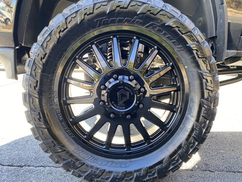 Used 2024 RAM 3500 Laramie w/ Night Edition image 15