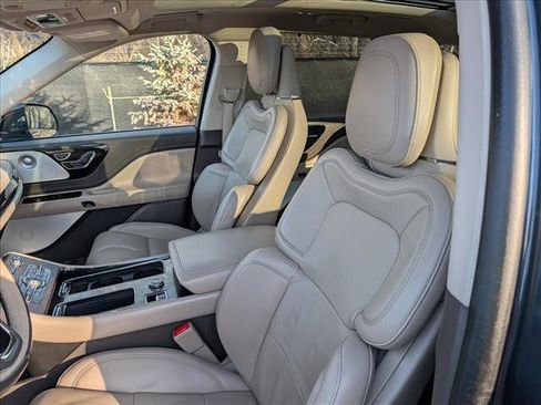 Certified 2023 Lincoln Aviator Reserve w/ Equipment Group 201A image 31