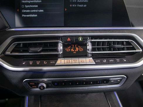 Used 2022 BMW X5 sDrive40i w/ M Sport Package image 30