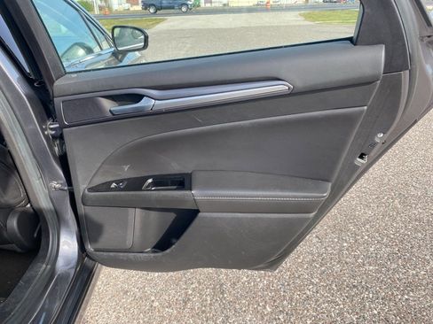 Used 2014 Ford Fusion Titanium image 15