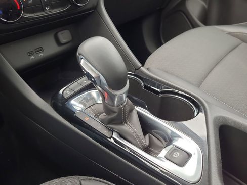 Used 2025 Buick Encore GX Preferred FWD image 16