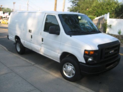 Used 2012 Ford E-250 and Econoline 250 Extended w/ Commercial Cargo Van Pkg image 3
