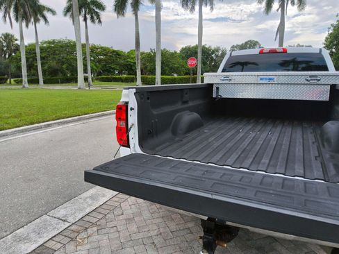 Used 2016 Chevrolet Silverado 3500 LT w/ LT Convenience Package AWD/4WD image 48