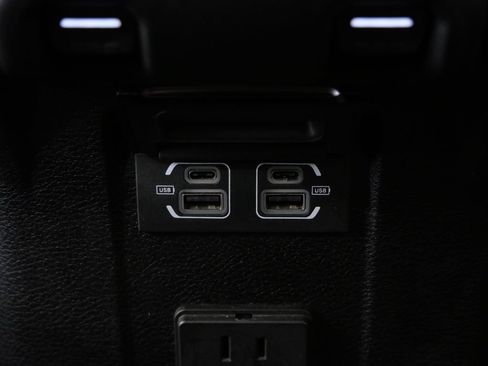 Used 2024 Jeep Wrangler Unlimited Sahara AWD/4WD image 26