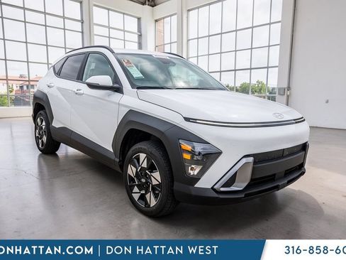 Used 2025 Hyundai Kona SEL AWD/4WD image 29