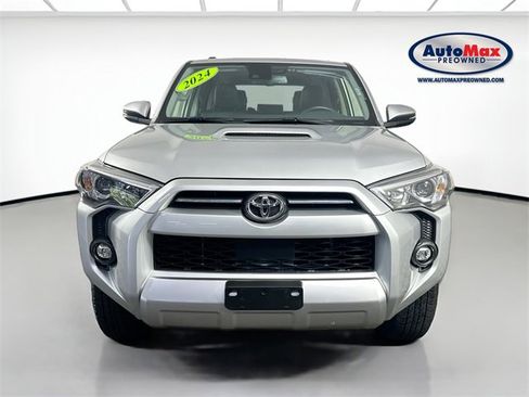 Used 2024 Toyota 4Runner TRD Off-Road Premium image 6