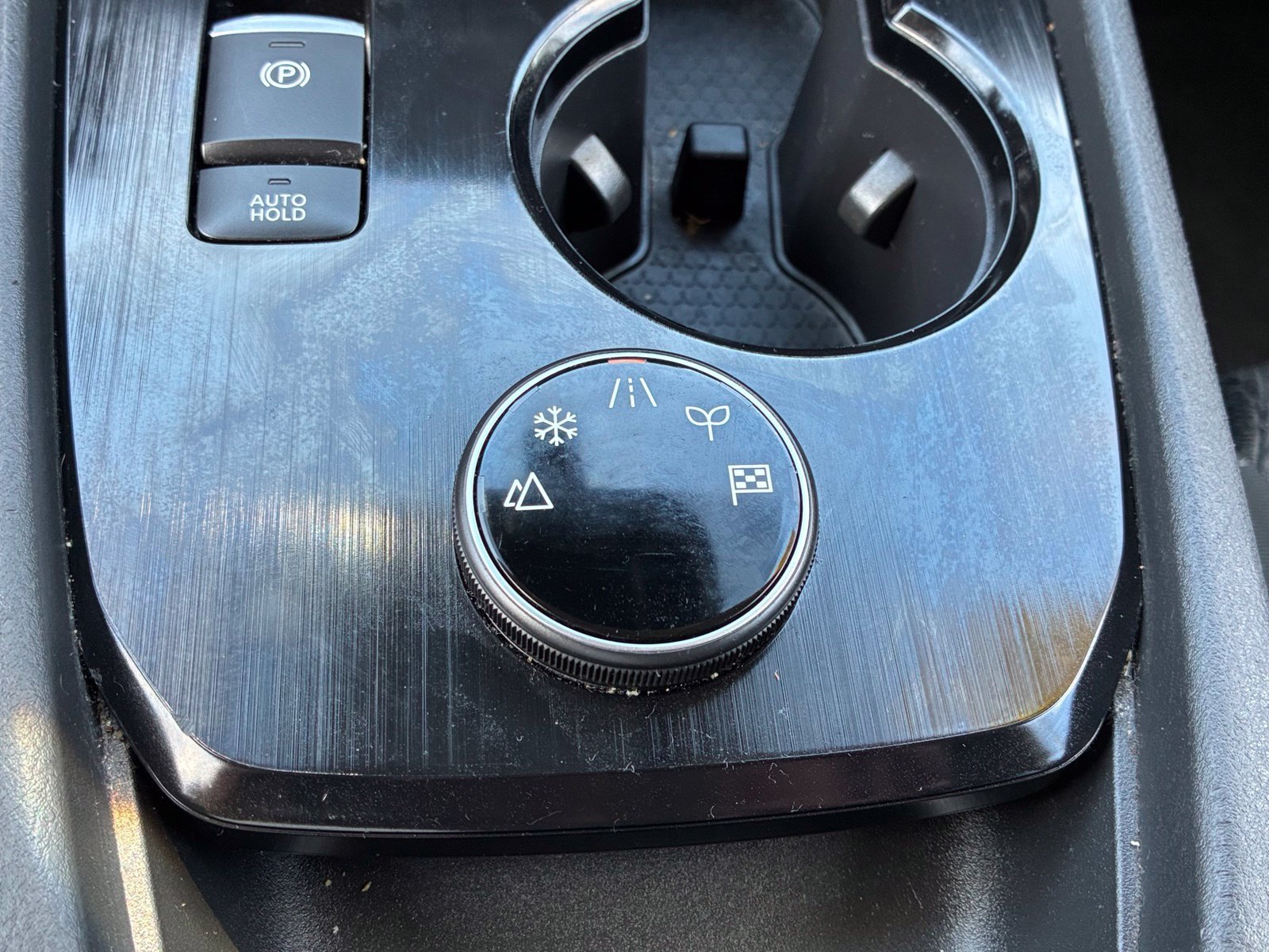 Used 2024 Nissan Rogue SV AWD/4WD image 8