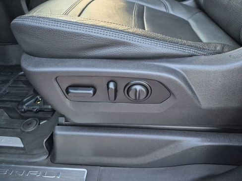 Used 2021 GMC Sierra 1500 Denali w/ Denali Ultimate Package image 12