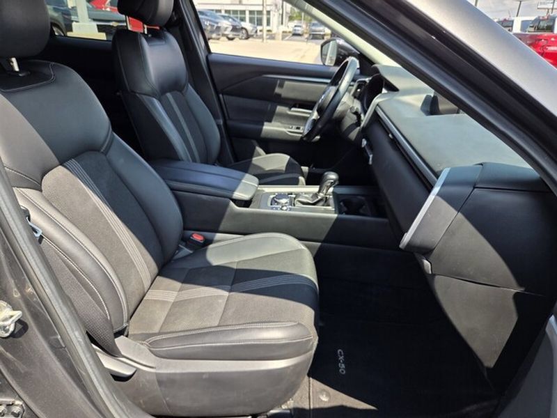 Used 2025 MAZDA CX-50 AWD 2.5 S w/ Preferred Package image 17