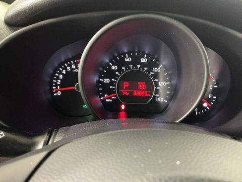 Used 2019 Kia Soul + FWD image 18