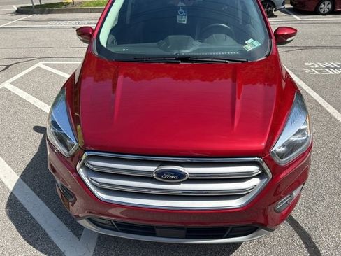 Used 2019 Ford Escape Titanium AWD/4WD image 19