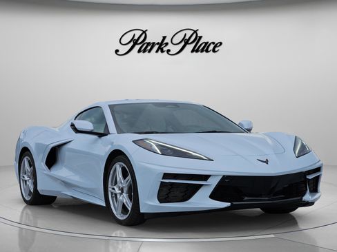 Used 2024 Chevrolet Corvette Stingray Preferred Cpe w/ 2LT RWD image 8