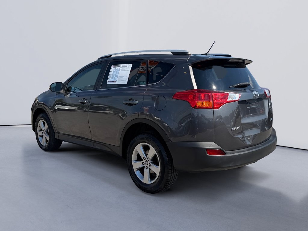 Used 2015 Toyota RAV4 XLE FWD image 5