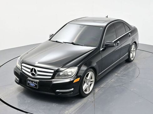 Used 2013 Mercedes-Benz C 300 4MATIC Sedan image 36